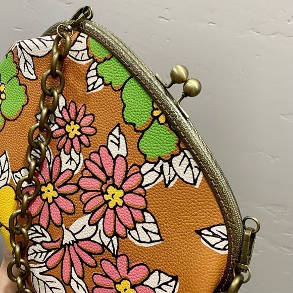 Vintage Style Handcrafted Genuine Leather Floral Printed Kisslock Handbag Set - Picture 11 of 16